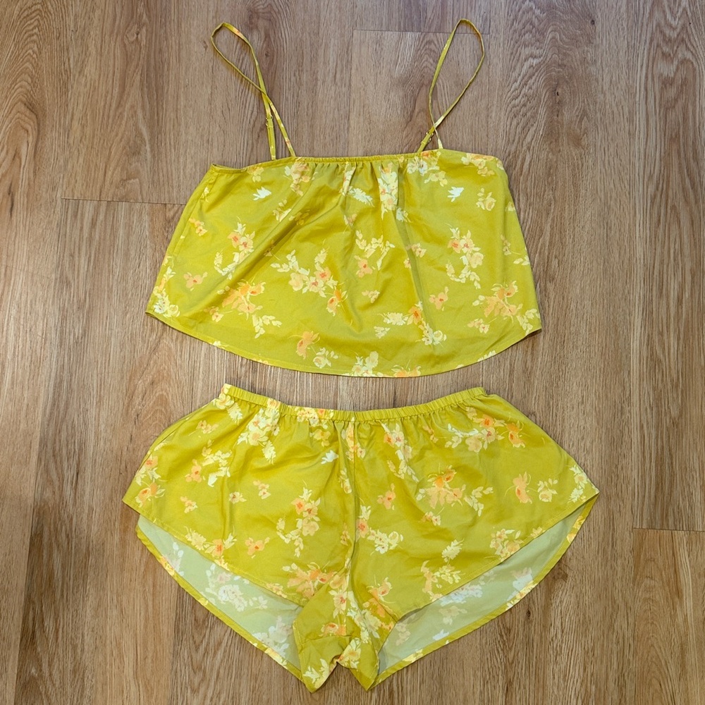 RESA Yellow Floral Camisole and Shorts Set